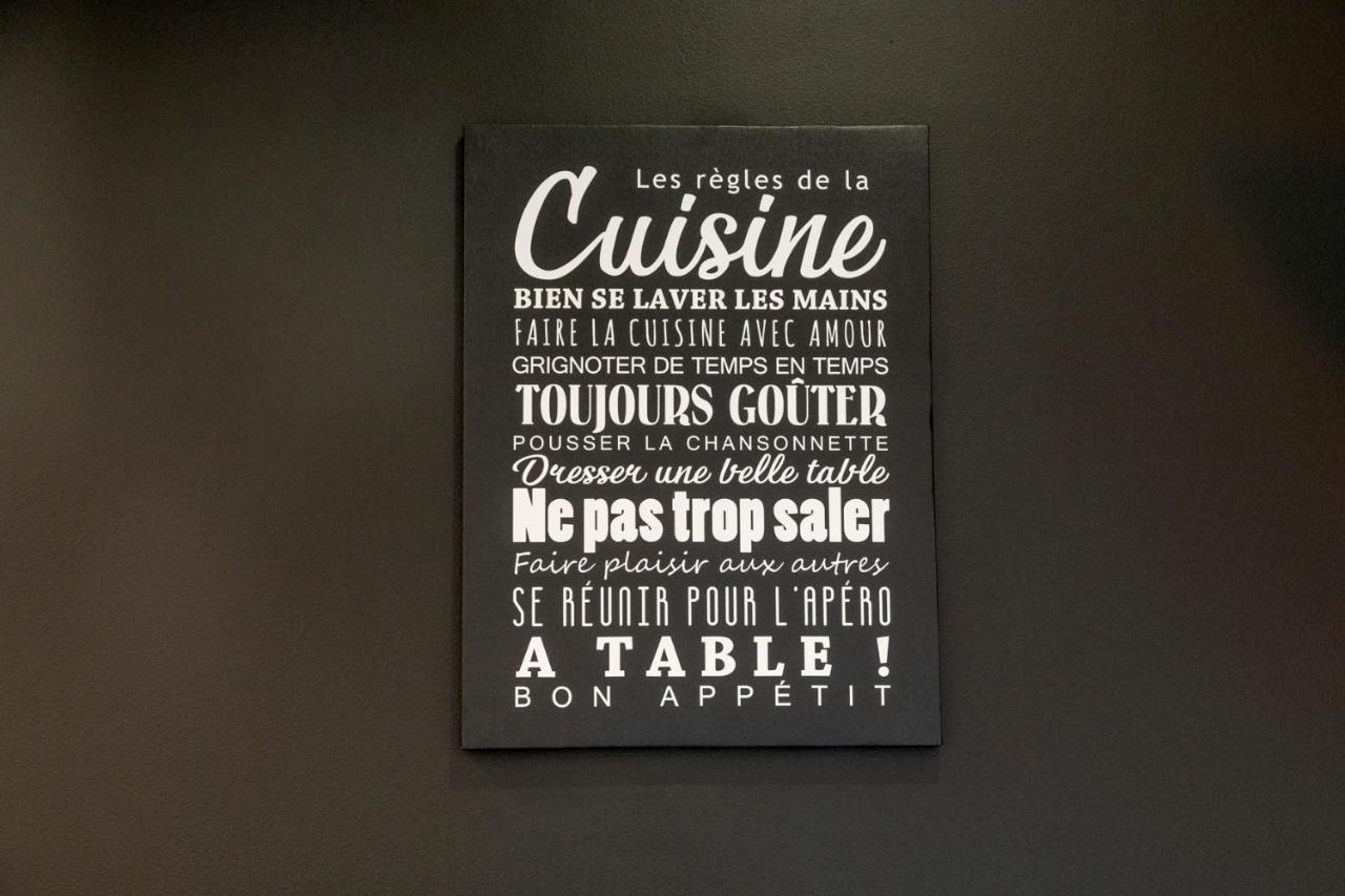 Appart-Hotel N 4 Calme Avec Terrasse, Wi-Fi Haut Debit, Petit-Dejeuner, Room-Service Et Parking Prive Chouzelot エクステリア 写真