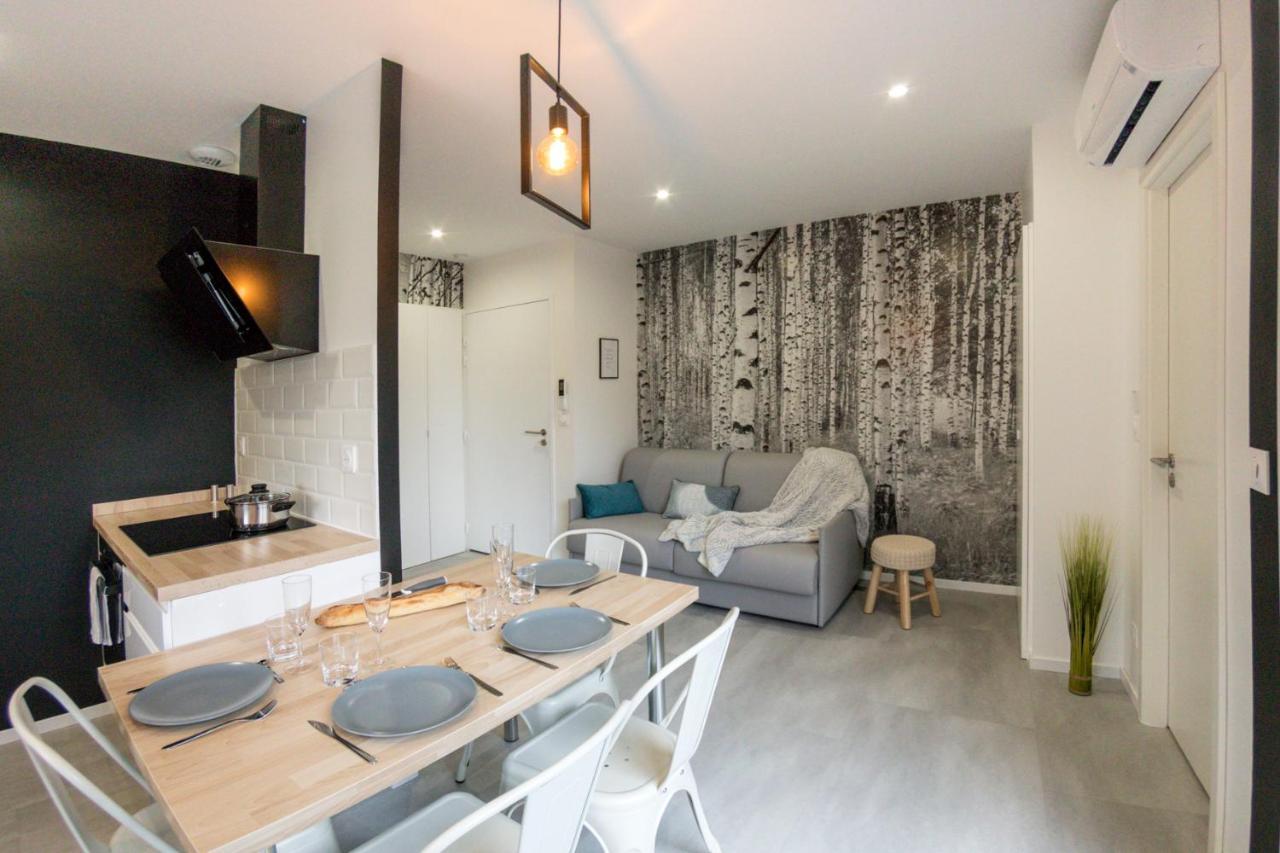 Appart-Hotel N 4 Calme Avec Terrasse, Wi-Fi Haut Debit, Petit-Dejeuner, Room-Service Et Parking Prive Chouzelot エクステリア 写真